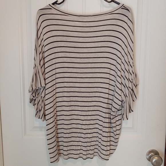 Fantastic fawn beige striped oversized top S - Picture 8 of 9